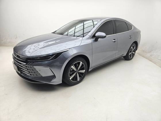 BYD KING 1.5 DM-I PHEV GS AUTOMÁTICO BYD KING 1.5 DM-I PHEV GS AUTOMÁTICO